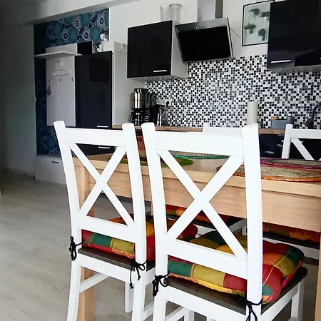 Azure Mare B&m Apartment