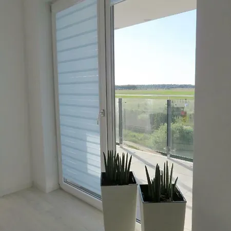 Διαμέρισμα Azure Mare B&m